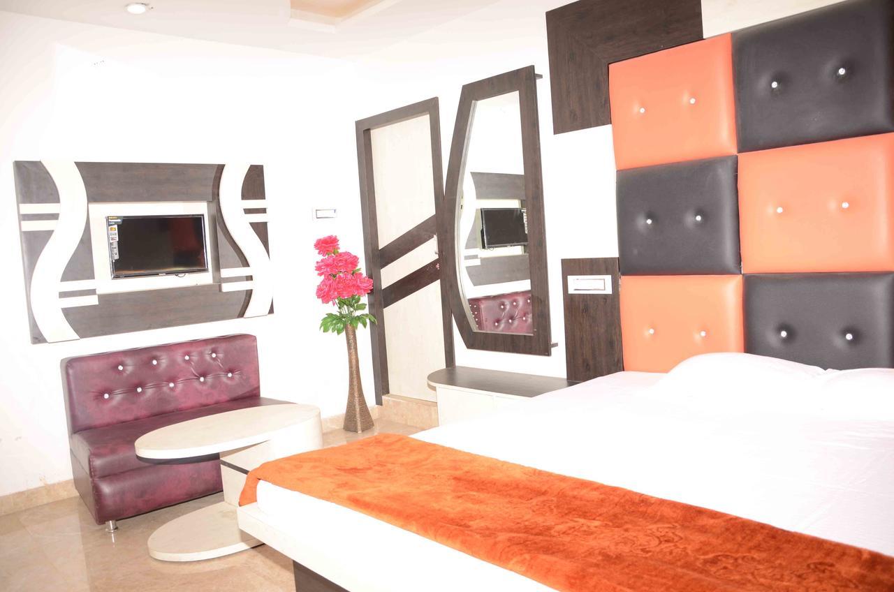 Hotel Natraj Sasaram Екстер'єр фото