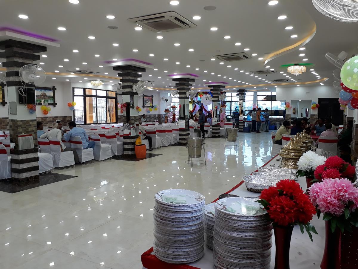 Hotel Natraj Sasaram Екстер'єр фото