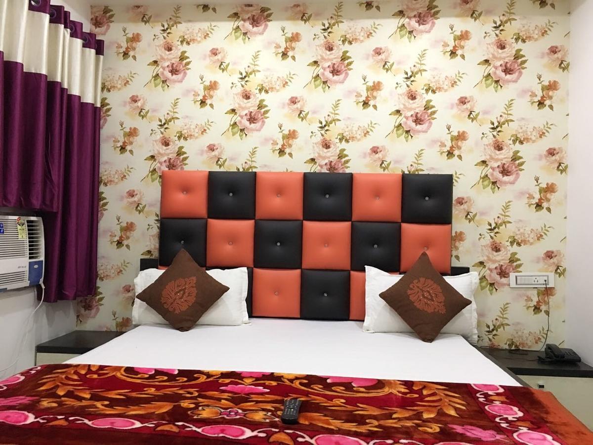 Hotel Natraj Sasaram Екстер'єр фото